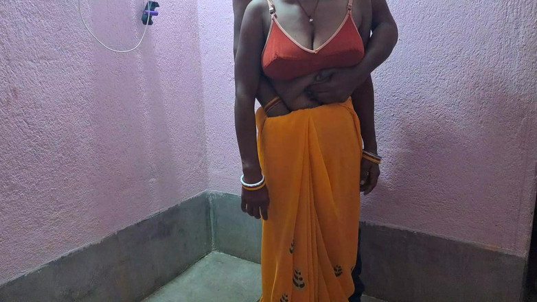 Trilokinath: Indian Village Girlfriend Fuckng on Badroom in Ex Boyfriend