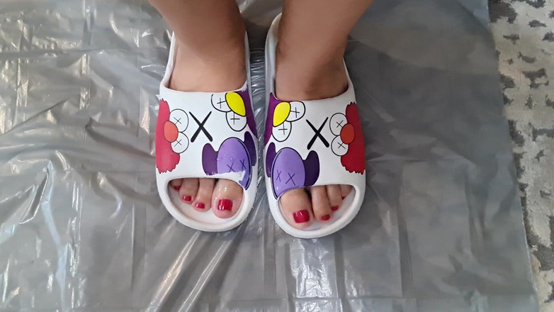 Adele Amber: SLINTÁNÍ NA NOHOU