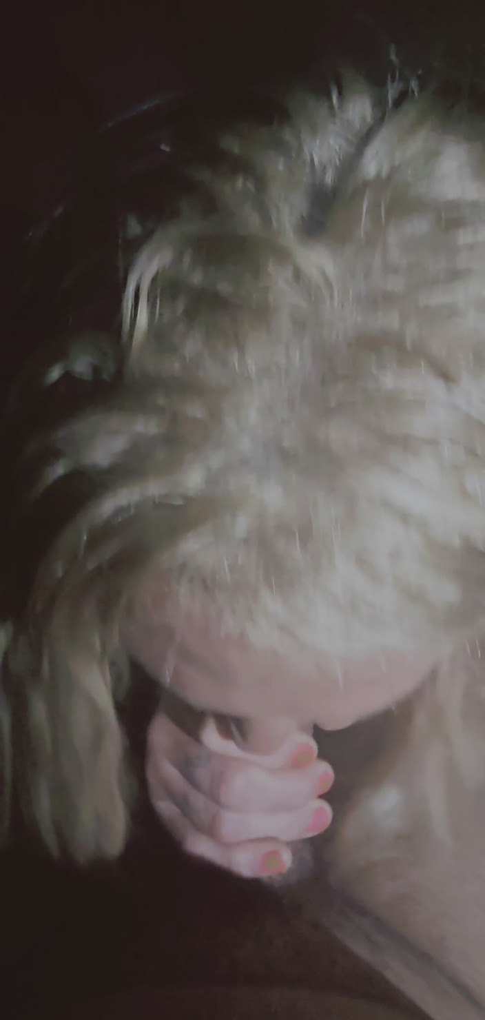 Darkfetish2k: Bite dans sa bouche
