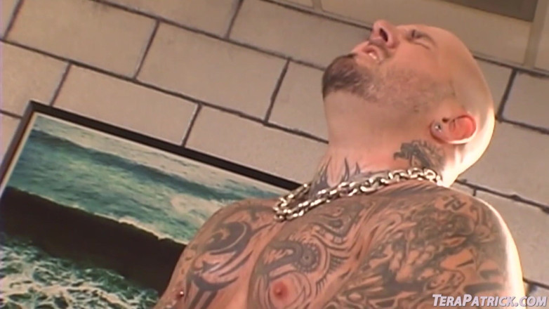 เทรา แพทริก: Tera Patrick gets banged hard for a huge facial