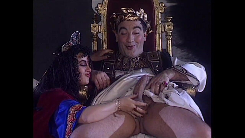 MMV films - The Original: Två brunetthora tycker om att ha sex med en man...
