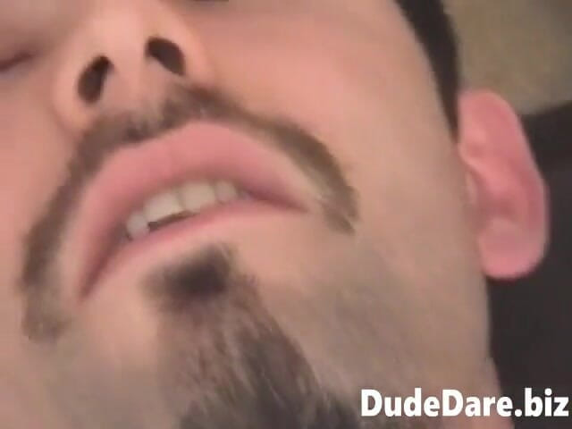 DudeDare: Hübscher bär spielt grob seinen unbeschnittenen schwanz und behaarte zerbrechliche...