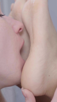 Kundička ass podpaží čichání lízání stříkající lesbičky