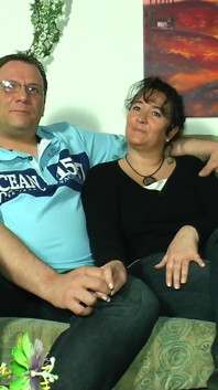 Trio con puttane sexy che si godono come un matto in pov - 1