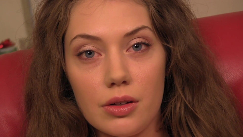Eros JOI - Liberated Eye: ロシアの人形エレナ・コシュカの完全な管理下