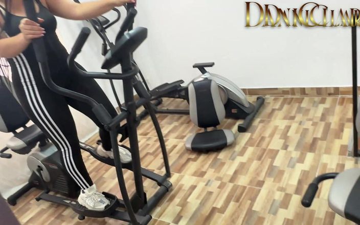 DaniClark: Técnico fode um atleta da academia