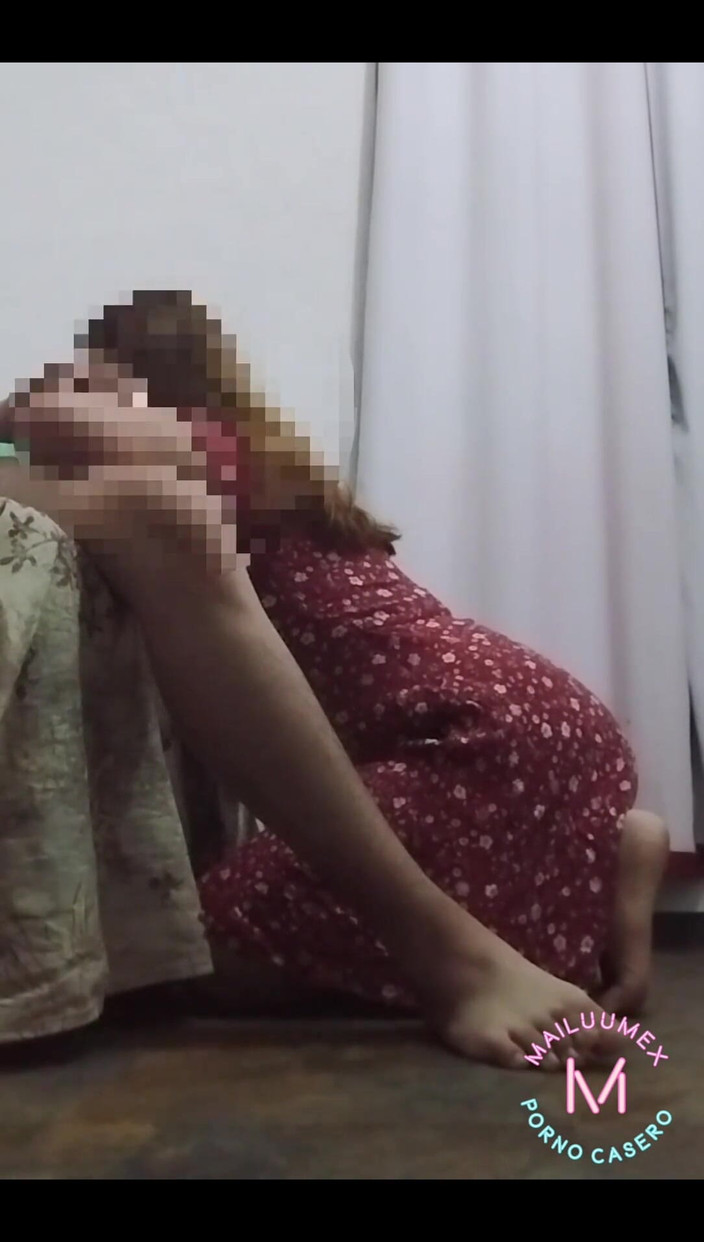 Mexicasero: Arkadaşımın bana borcu vardı ve patronunu sikerek beni topladı