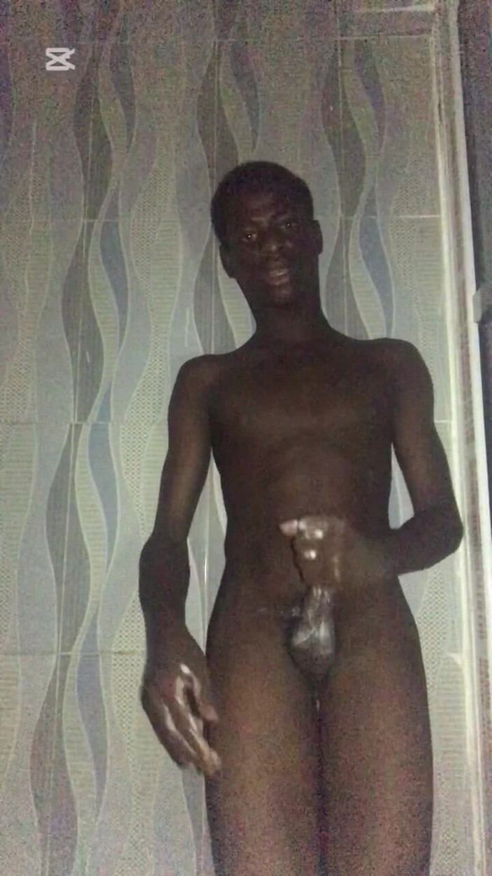 Big_brown: Je veux éjaculer sur ton visage