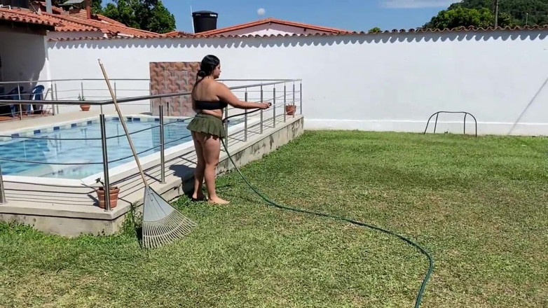 Joraul: I Fuck My Neighbor's Whore When She Was Cleaning in...