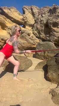 Sjambok on the Beach. Summer Holiday in South Africa Part 1