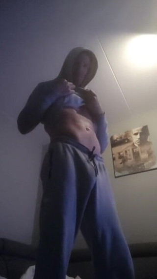 AnacondaWhite: What you think sweety?