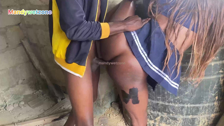 Mandywetzone: Bangunan Yang Belum Siap Di Mana Saya Mengongkek Pegawai Wanita