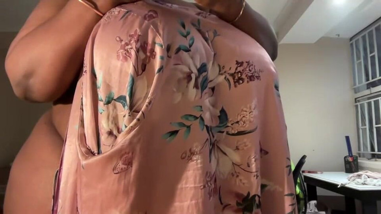Legendary Booty Overdose: Ebony Aunty Vibrator Play and Moaning Fetish