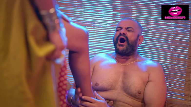 Indianpinklips: Indiancă bhabhi sexy și-a înșelat soțul și a fost futută tare de iubitul...