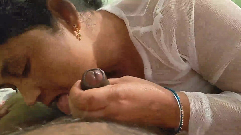 Sexy sindu: Desi Woman Best Blowjob