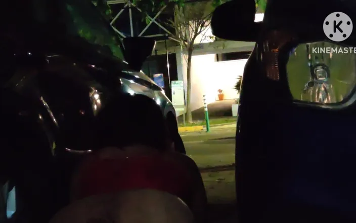 Traviezisha: Going Outside My Home with a Dancing Dildo up Inside...