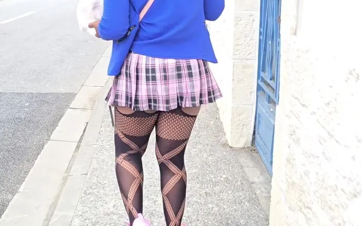 Belle: Ebene Sexy Sans Culotte Dans La Rue