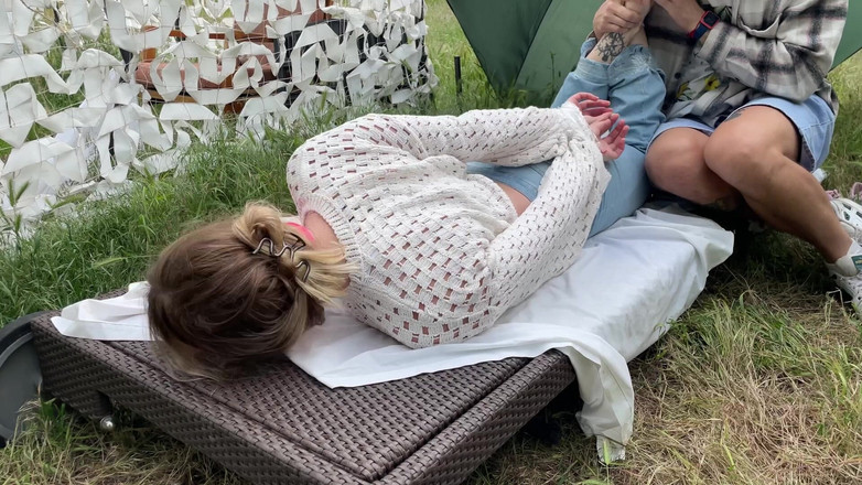 HotPrincessUA: Bionda catturata: bocca imbavagliata e solleticata