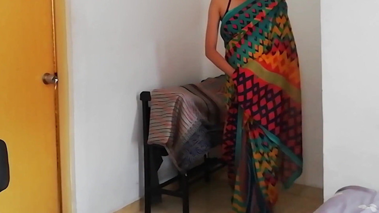 Icekatebitch: Profesoara indiană de engleză a fost futută de elevul ei