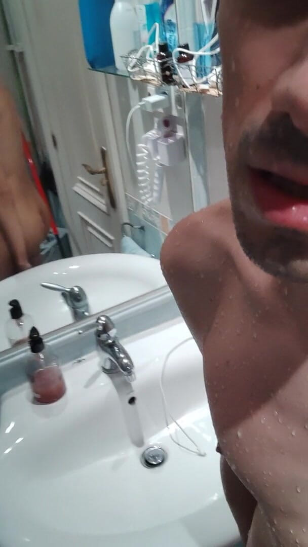 Slave Sparrow: Douche froide (bdsm)