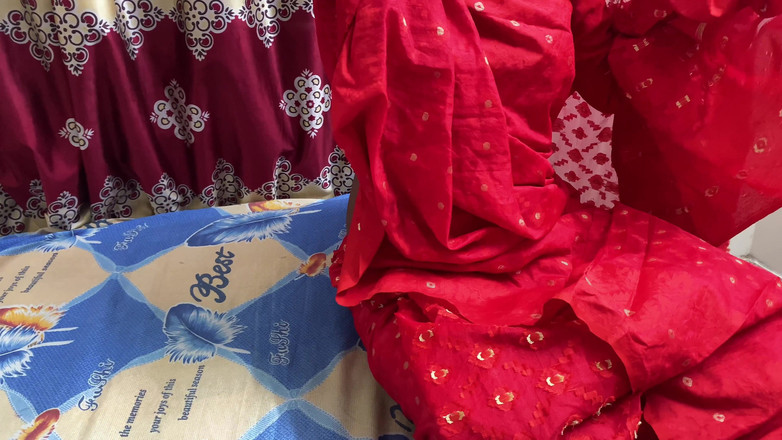 Bdsex24: मैंने अपनी सुपर सेक्सी सौतेली मम्मी को कमरे में हार्डकोर सेक्स चोदा