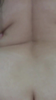 Increíble culo de milf montando en vaquera