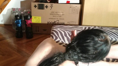 Beth Kinky: Sexy teen goth slave girl licking clean her Stepdaddy's feet...