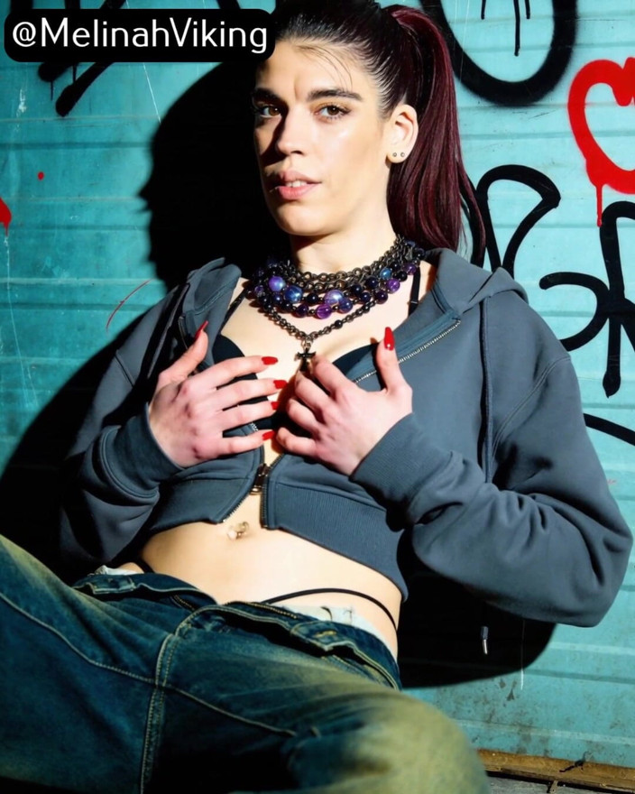 Melinah Viking: Graffiti Queeb Shoot
