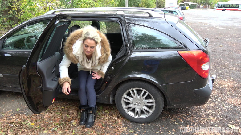 CzechAmateurs: Čeští amatéři 128 nadržená MILFka s Obrovskou kundičkou