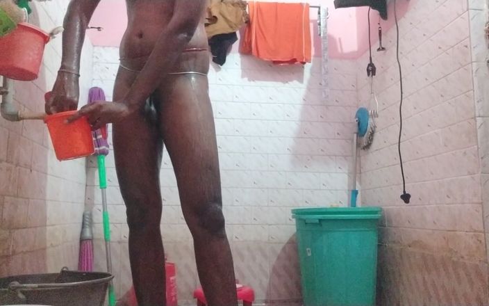 Tamil 10 inches BBC: Spettacolo di bagno sexy tamil10inchesbbc