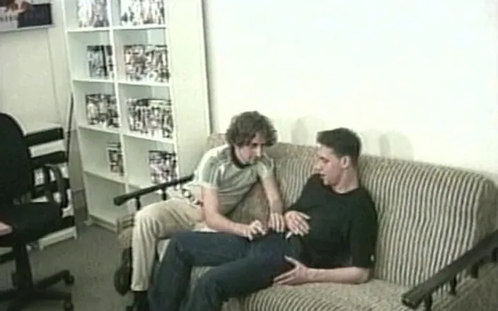 Gay 90's Vintage Porn: Hombres sensuales en movimiento # 4