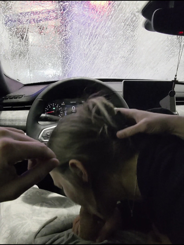 Mya Lane: Muie cu spălătorie auto și ruperea prezervativului cu vedere la persoana 1