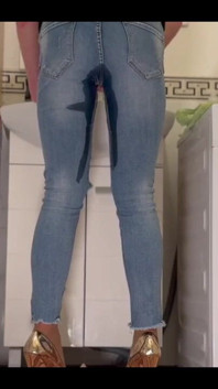 Desperate Wetting My Jeans and Super Gold Highheels - Full Video More Than 10 Minutes Only for Subscribers