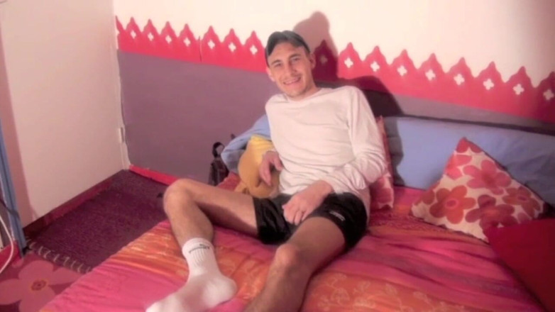 Crunch Boy: Il cazzo xxl del mio amico etero nunos