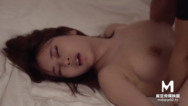 ModelMedia Asia: After party neighbor enters the wrong door
