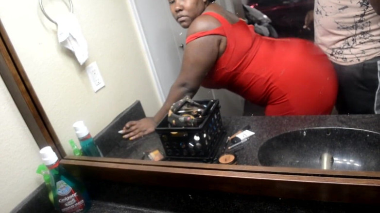 Exclusive Dirty Diana: Dirty Diana Loves to Get Pumped in a Sexy Dress