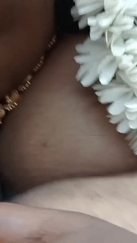 Desi tamil bhabhi thổi kèn nói chuyện tục tĩu nóng bỏng