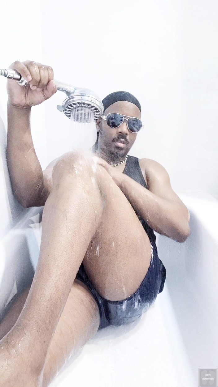 Soft Soleman: 我在浴缸里洗我的身体（4） （2025）