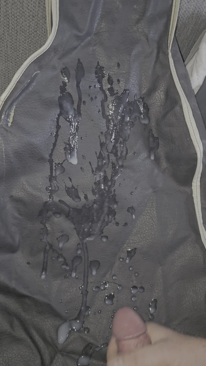 ExLovedMyCumshots: La migliore potente e caotica sborrata.