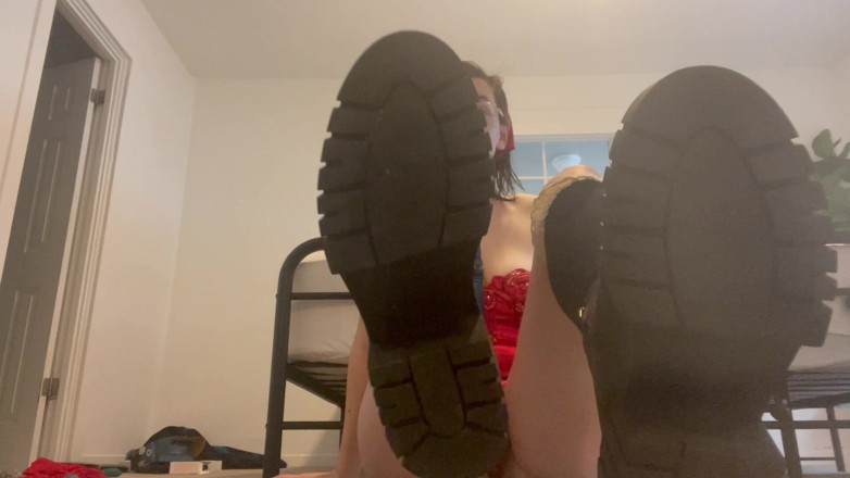 Wookie Princess: Lick My Boots
