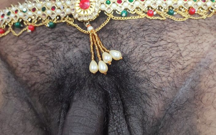 Suryasushma: Indian Desi Randi Bhabhi Ji Handjob to Neighbor Friend in...