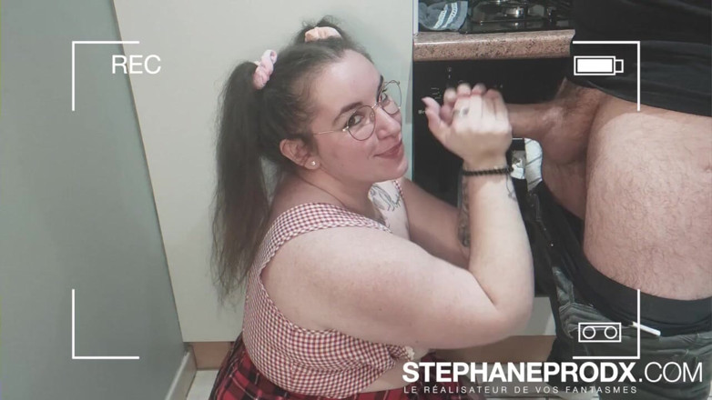 Stephprodx: Venus Teen Pompedevant Le Frigo