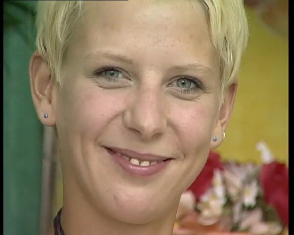 YOUR FIRST PORN: Blonde Paula in Weisem Lingerie Traut Sich Nicht - Blonde Paula...