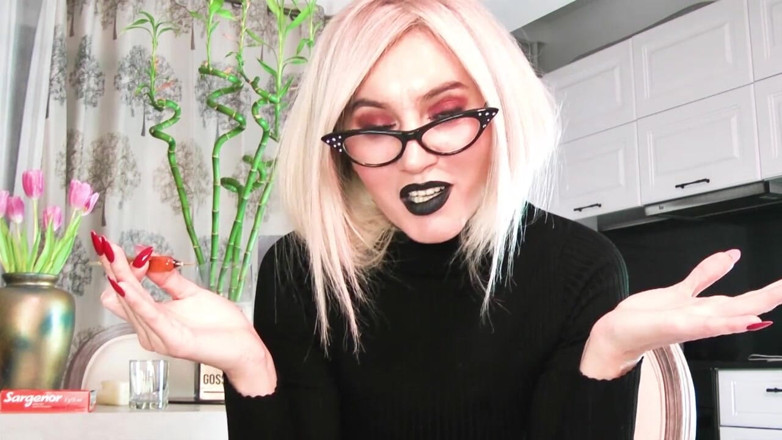 Goddess Celine: Dominazione dei collant