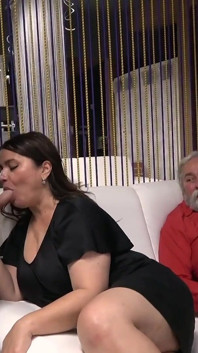 Maturei Ladie îi place să se fută - încornorat