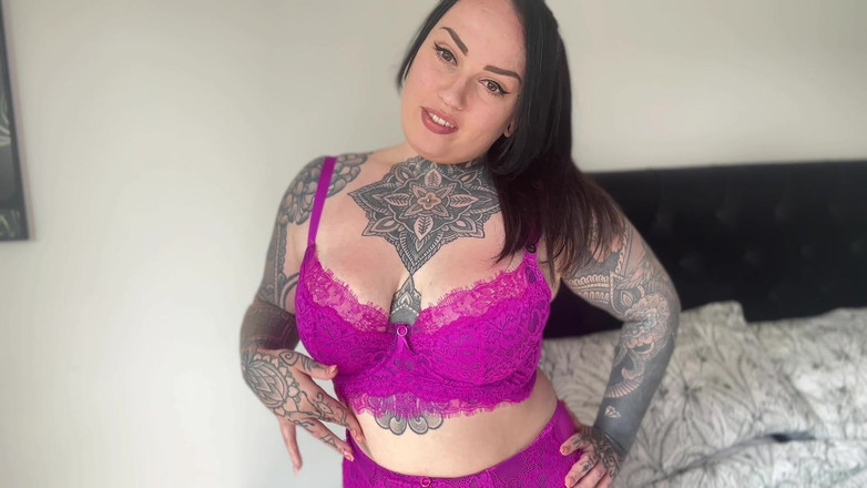 Miss Valentina: Wirklich riskantes flüstern-spiel