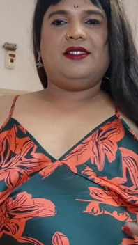 Jada Fire는 시오후키하는 금기 엄마 침대에서 가입할 준비가 되어 있습니다.