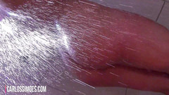 Carlos-Simoes: Brunette panas mandi.