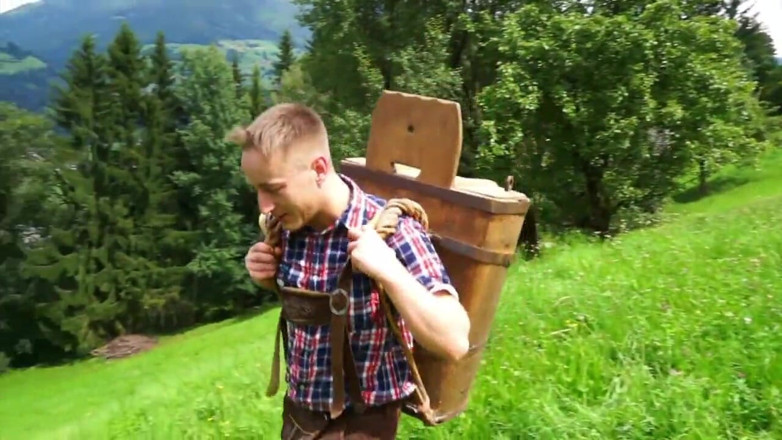 The Hunter Collection: Julia Pink. Guru porno di padang rumput alpin (film porno jerman...
