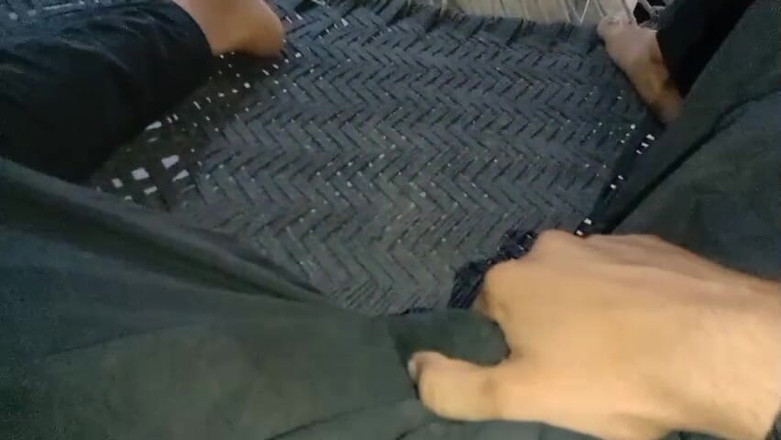 Desiboy gay: पाकिस्तानी हॉट बॉय हैण्डजॉब